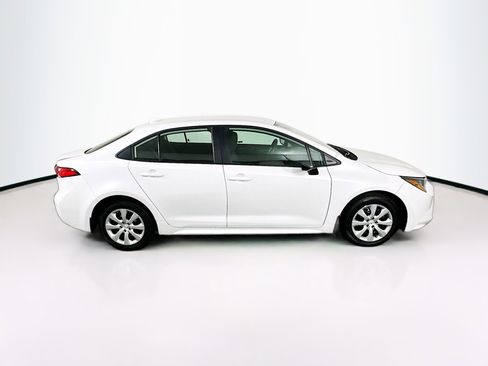 Used 2025 Toyota Corolla LE FWD image 10