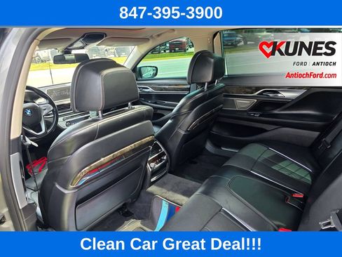 Used 2016 BMW 750i xDrive AWD/4WD image 21