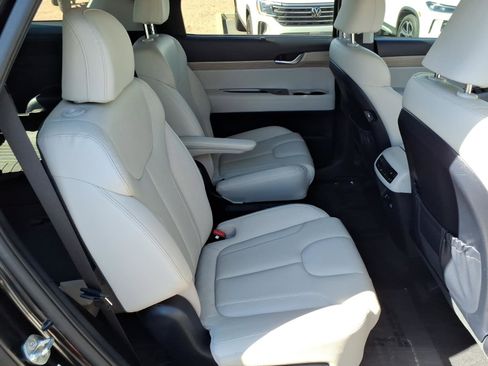 Used 2022 Hyundai Palisade SEL w/ Premium Package image 14