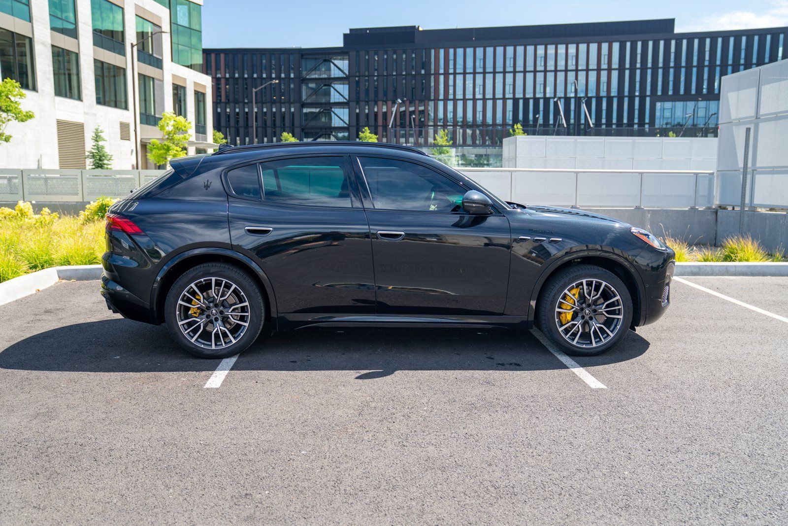 Used 2023 Maserati Grecale Modena AWD/4WD image 8