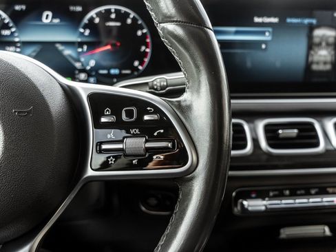 Used 2020 Mercedes-Benz GLS 450 4MATIC image 30