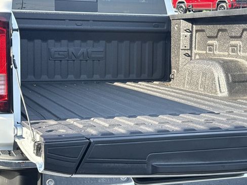 New 2026 GMC Sierra 1500 SLT w/ SLT Premium Plus Package AWD/4WD image 11
