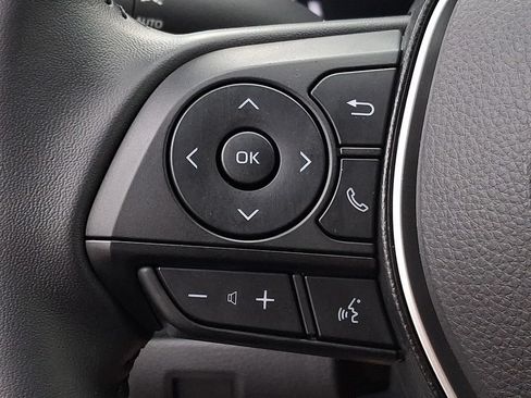 Used 2026 Toyota Corolla SE FWD image 17