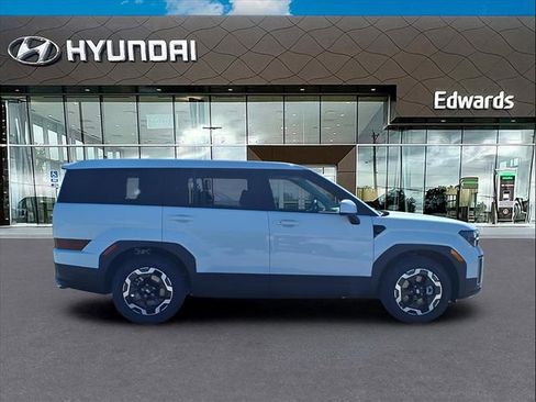 New 2026 Hyundai Santa Fe SE image 8