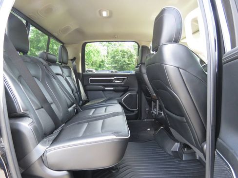 Used 2021 RAM 1500 Laramie AWD/4WD image 16