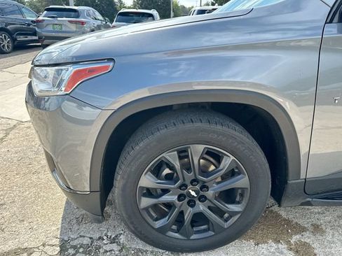 Used 2020 Chevrolet Traverse RS w/ LPO, 'HIT The Road' Package AWD/4WD image 35
