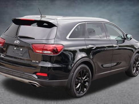 Used 2020 Kia Sorento EX FWD image 3