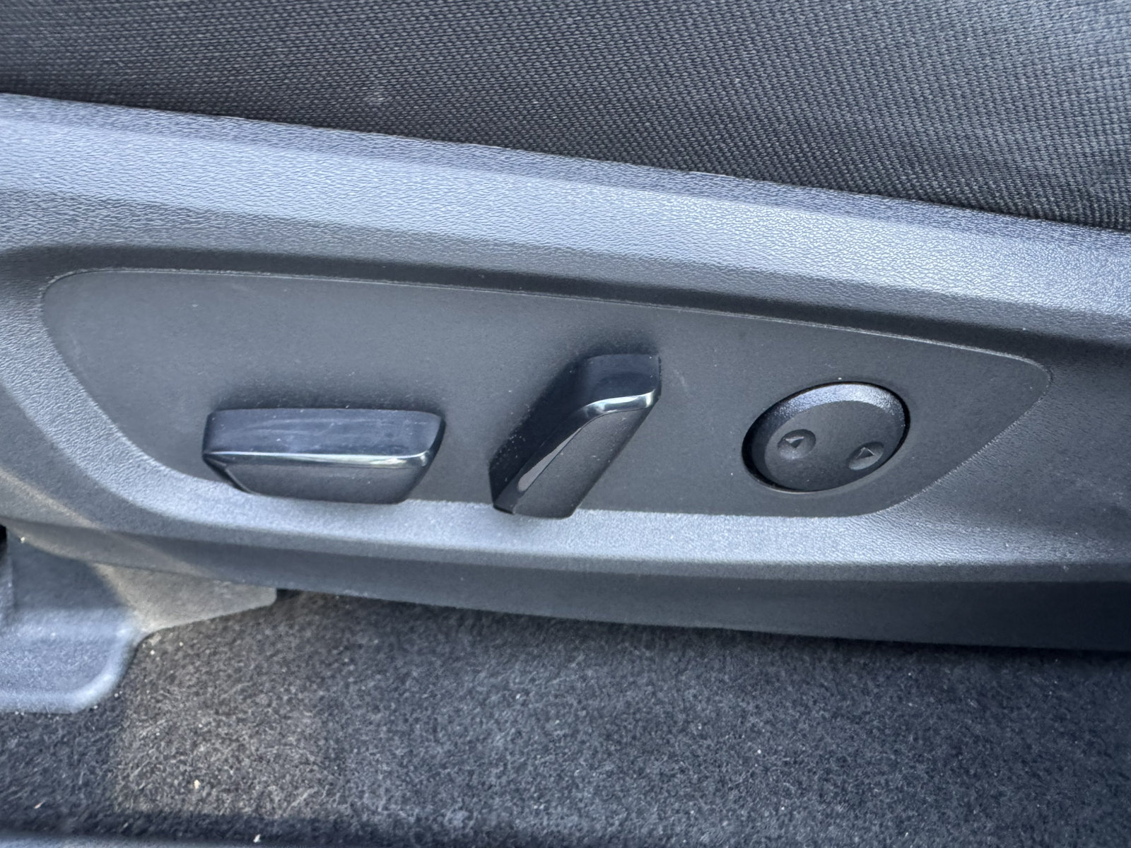 Used 2024 Nissan Pathfinder SV AWD/4WD image 10