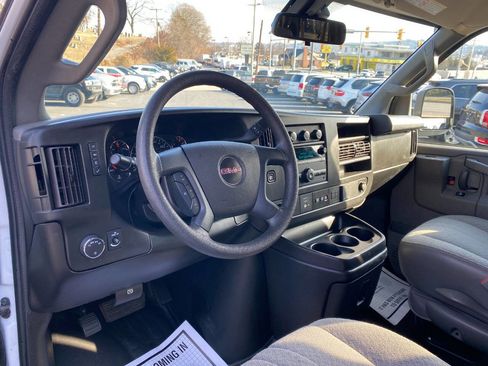 Used 2020 GMC Savana 3500 LT w/ LT Preferred Equipment Group image 10