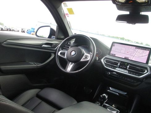 Used 2023 BMW X4 xDrive30i w/ M Sport Package AWD/4WD image 26