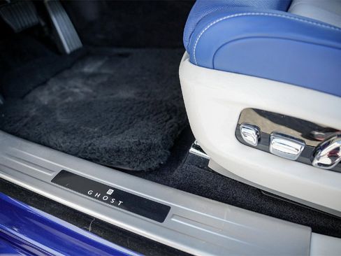 Certified 2023 Rolls-Royce Ghost w/ Ghost Package image 8