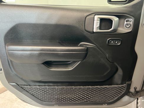 Used 2022 Jeep Wrangler Unlimited Rubicon 4xe w/ Safety Group image 14