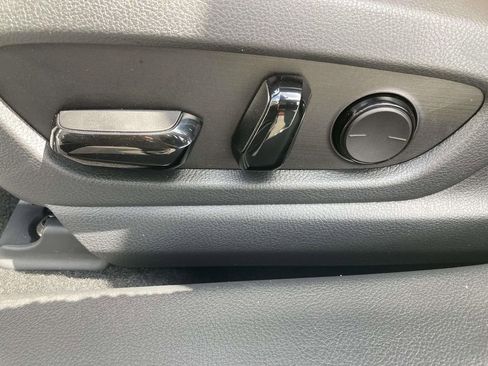 New 2026 Lexus UX 300h FWD image 12