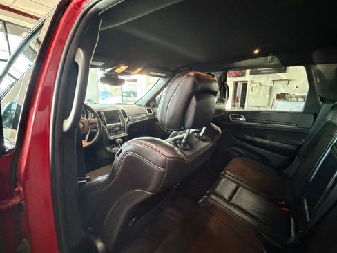 Used 2018 Jeep Grand Cherokee Trailhawk AWD/4WD image 25