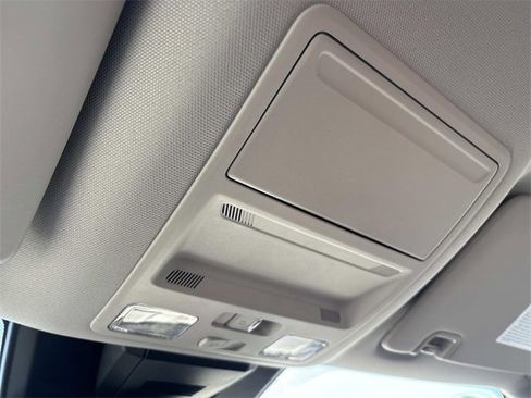 New 2025 Ford Ranger Lariat w/ Chrome Accent Package image 29