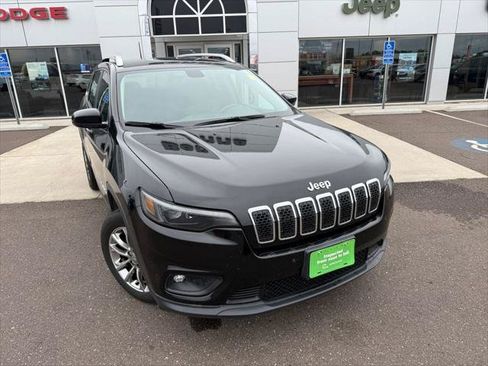 Certified 2019 Jeep Cherokee Latitude Plus w/ Cold Weather Group FWD image 1