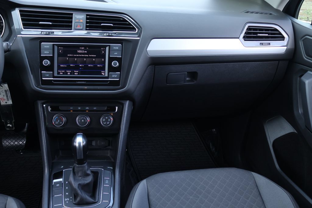 Used 2019 Volkswagen Tiguan S AWD/4WD image 16