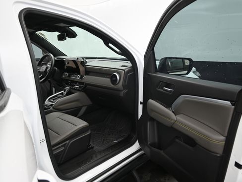 Certified 2023 Chevrolet Colorado ZR2 w/ ZR2 Convenience Package III image 24