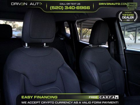 Used 2018 Jeep Renegade Latitude image 16