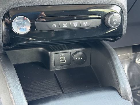 Certified 2026 Ford Escape SE w/ Class II Trailer Tow Package FWD image 27