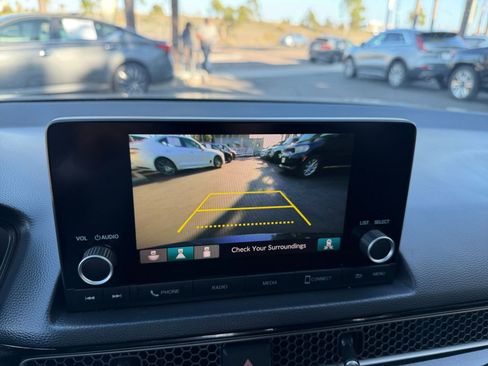 Used 2025 Honda Civic Sport image 17