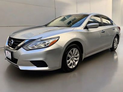Used 2018 Nissan Altima 2.5 S w/ S Convenience Package