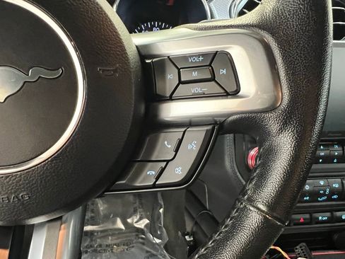 Used 2017 Ford Mustang GT RWD image 20