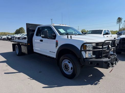 Used 2018 Ford F550 4x4 SuperCab Super Duty image 1