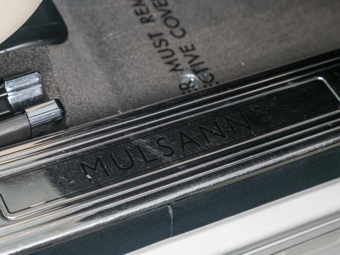 Used 2013 Bentley Mulsanne w/ Premiere Specification Pkg image 27