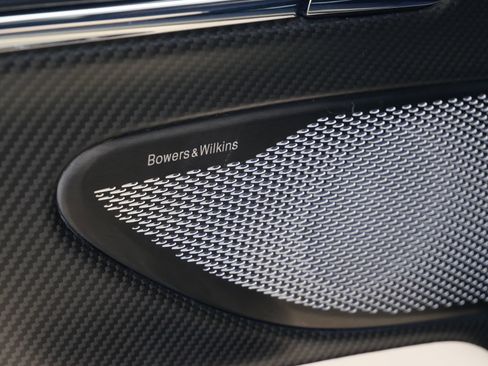 Used 2025 Aston Martin DB12 Coupe RWD image 21