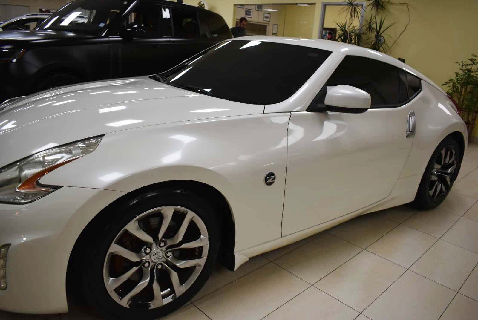 Used 2014 Nissan 370Z Coupe RWD image 37