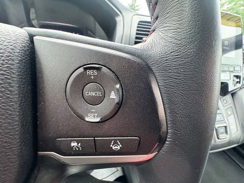 Used 2024 Honda Odyssey Sport image 16