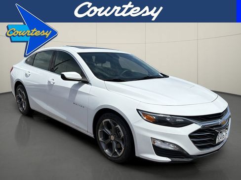 Used 2024 Chevrolet Malibu LT FWD image 1