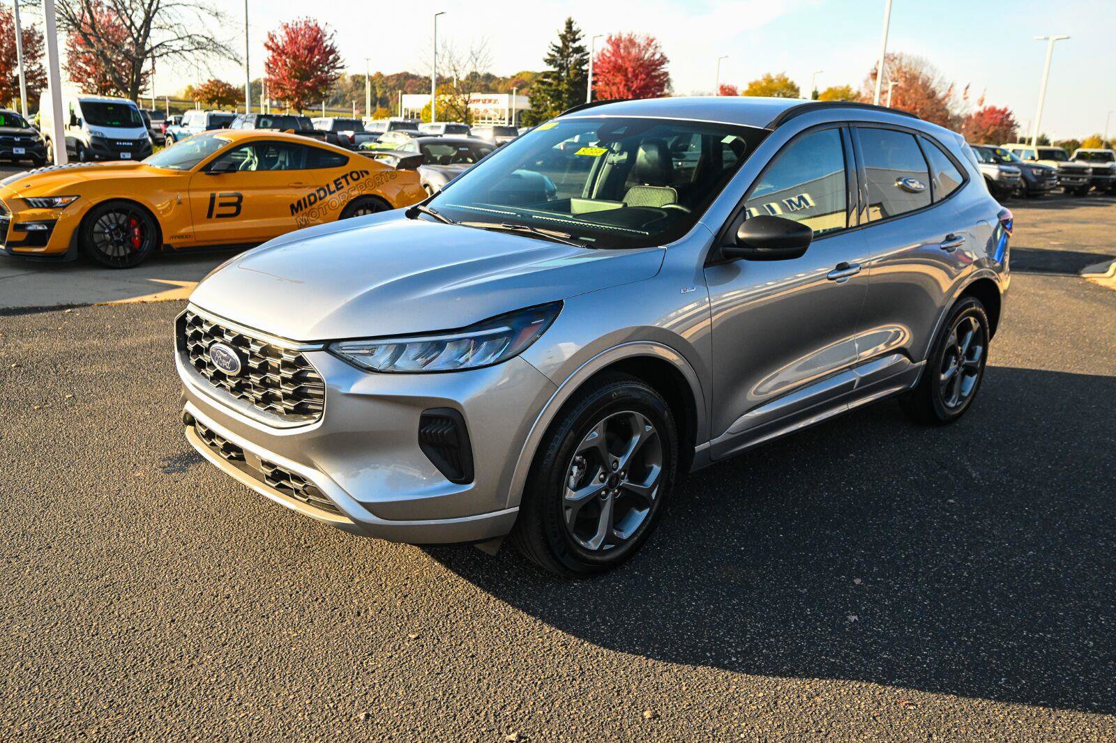 Used 2024 Ford Escape ST-Line w/ Tech Pack #1 AWD/4WD image 9