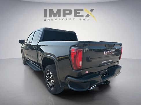Used 2025 GMC Sierra 1500 AT4 w/ Technology Package AWD/4WD image 3
