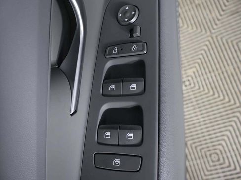 Certified 2025 Hyundai Elantra SEL FWD image 34