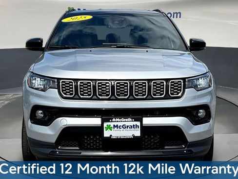 Used 2025 Jeep Compass Limited AWD/4WD image 2