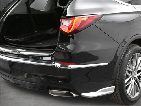 Certified 2024 Acura MDX SH-AWD w/ Advance Package image 11