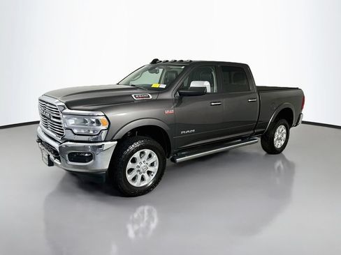 Used 2022 RAM 2500 Laramie AWD/4WD image 3