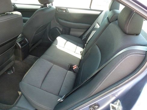 Used 2015 Subaru Legacy 2.5i Premium AWD/4WD image 38