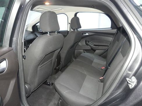 Used 2017 Ford Focus SE image 26