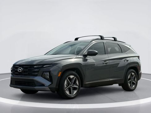 Used 2026 Hyundai Tucson SEL Plus FWD image 2