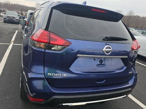 Used 2017 Nissan Rogue S w/ S Appearance Package image 4