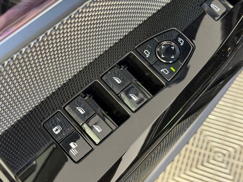 New 2026 BMW 750e xDrive w/ Executive Package image 12