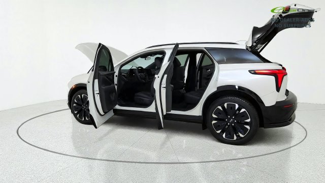 Used 2024 Chevrolet Blazer EV RS RWD image 16
