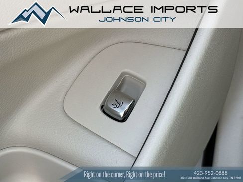 Used 2018 Mercedes-Benz E 300 4MATIC image 38