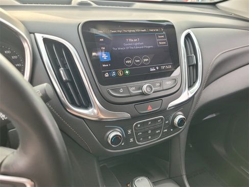 Used 2019 Chevrolet Equinox Premier image 25