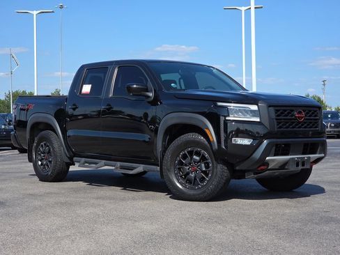 Used 2022 Nissan Frontier PRO-4X w/ Pro-4X Premium Package AWD/4WD image 2