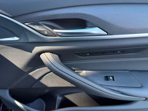 Used 2023 BMW 530i xDrive image 36