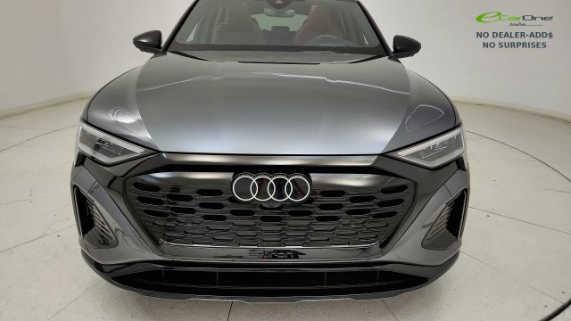 Used 2024 Audi Q8 e-tron Prestige w/ Prestige Package AWD/4WD image 25